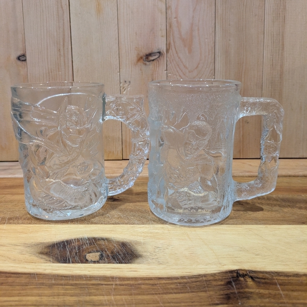 McDonald's Frosted Glass Mugs Set Batman And Robin